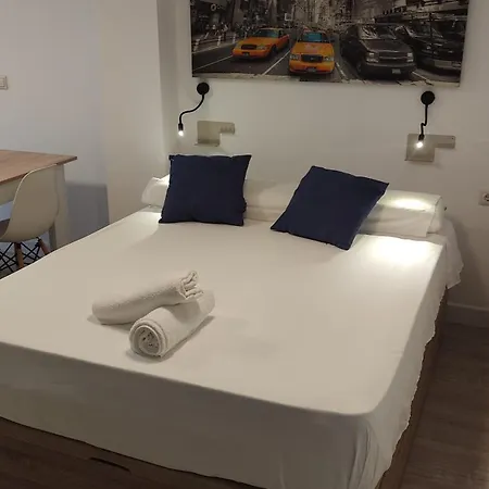 Apartment B2, Estudio Independiente Junto Aeropuerto Valencia Manises